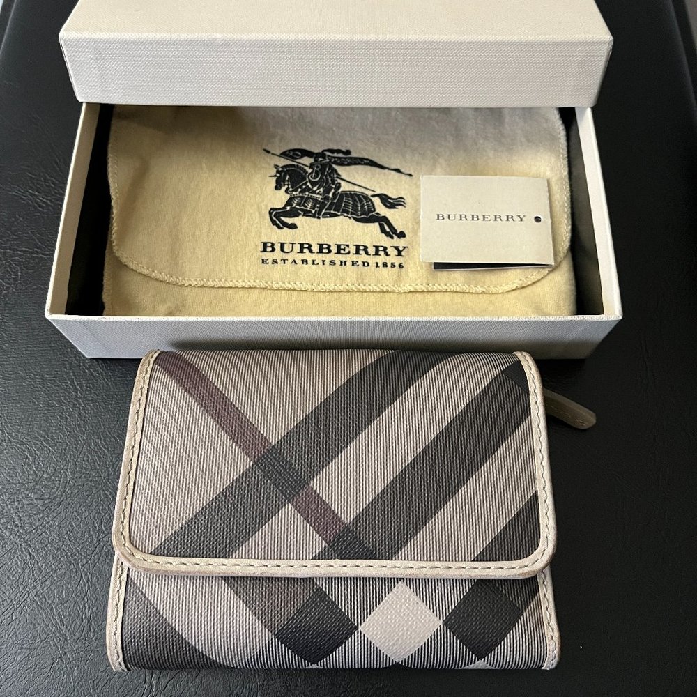 [Sold] Burberry wallet